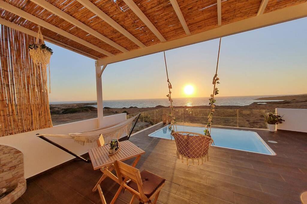 Tramonto Luxury Villa No1- Breathtaking Sunset View Foinikion Exterior photo