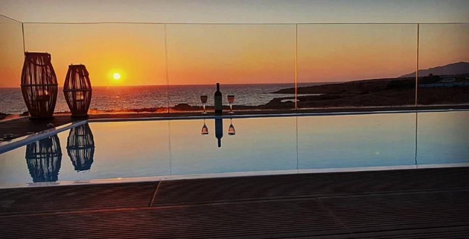 Tramonto Luxury Villa No1- Breathtaking Sunset View Foinikion Exterior photo