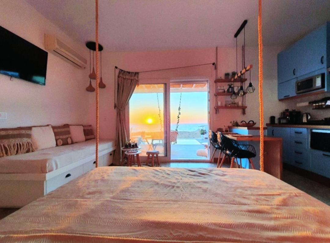 Tramonto Luxury Villa No1- Breathtaking Sunset View Foinikion Exterior photo