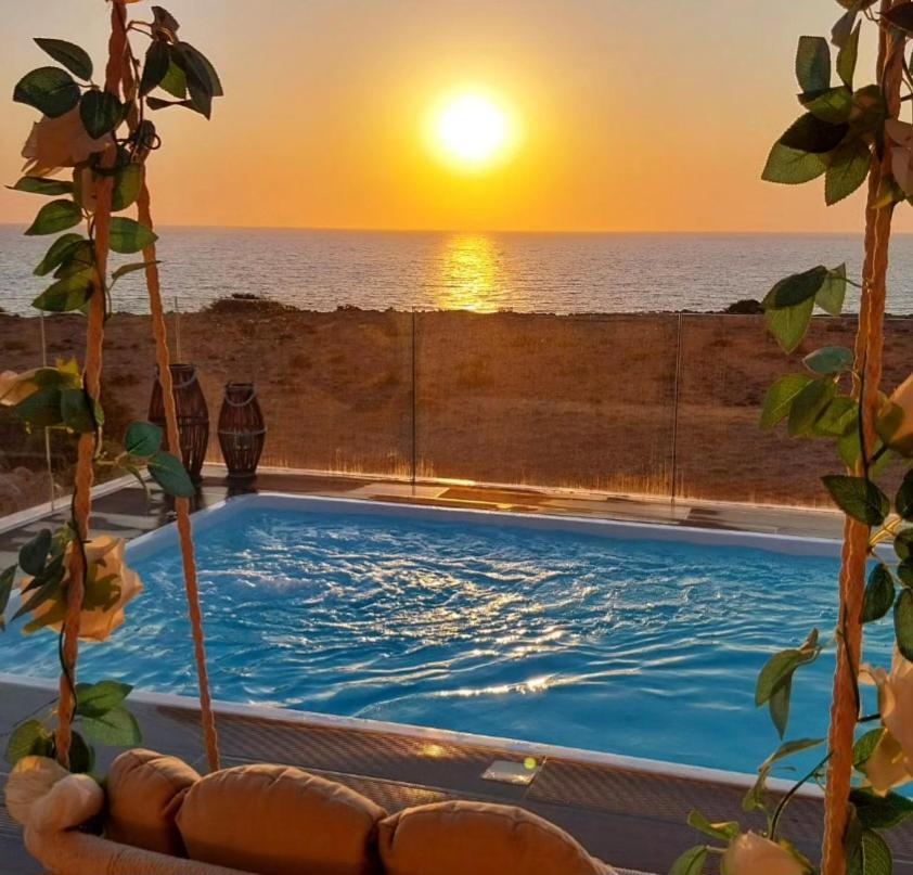 Tramonto Luxury Villa No1- Breathtaking Sunset View Foinikion Exterior photo